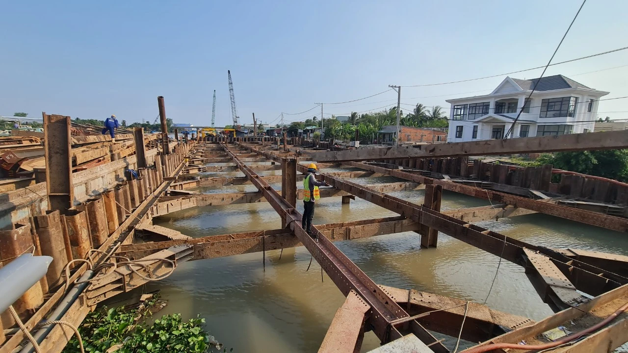 Tiền Giang: Đóng sớm cống ngăn mặn Nguyễn Tấn Thành để bảo vệ nước ngọt cho 1,1 triệu dân